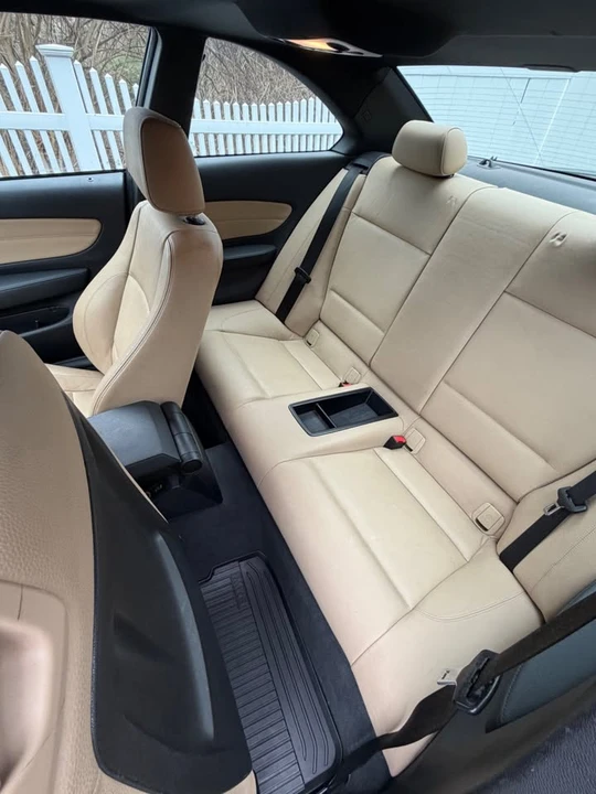 2009 BMW E82 135i & 135is - Image 11 of 20