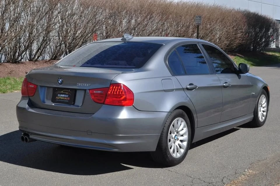 2009 BMW E90 3 Series Sedan - Image 5 of 14