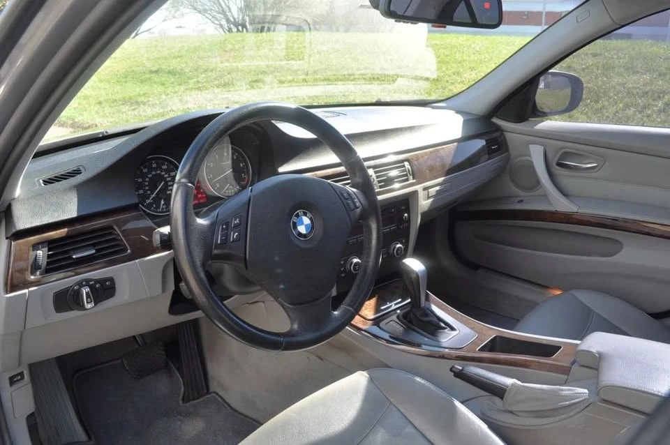 2009 BMW E90 3 Series Sedan - Image 7 of 14