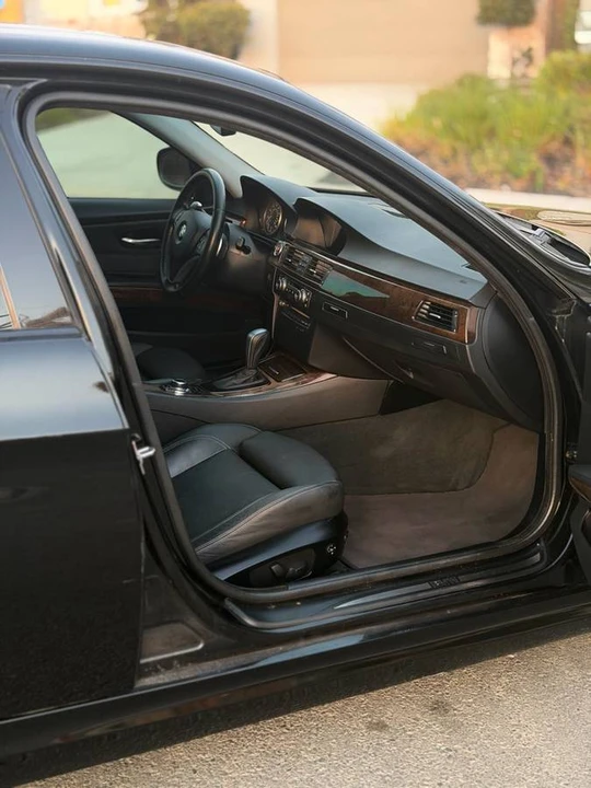 2009 BMW E90 3 Series Sedan - Image 16 of 22