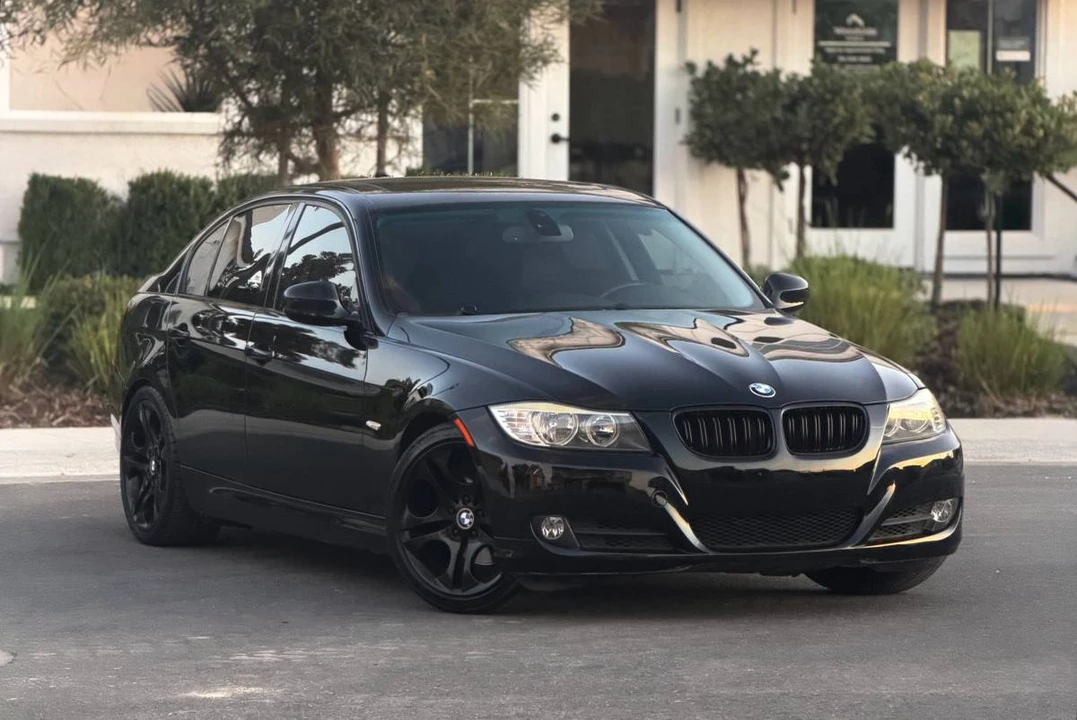 2009 BMW E90 3 Series Sedan - Image 3 of 22