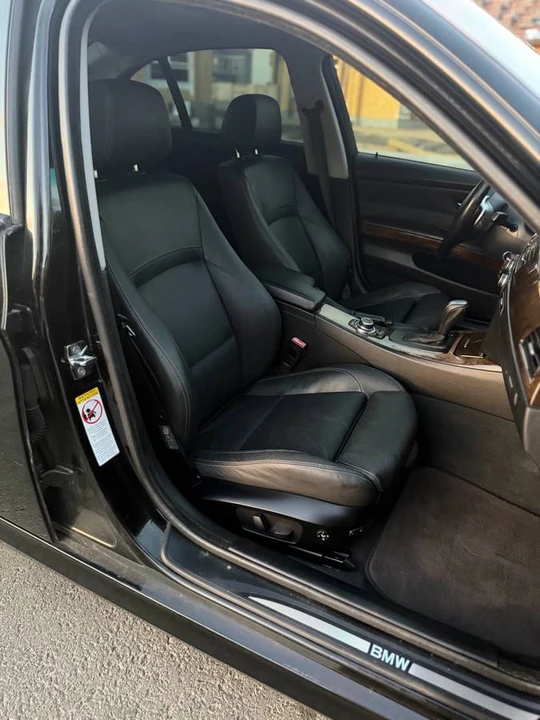 2009 BMW E90 3 Series Sedan - Image 15 of 22