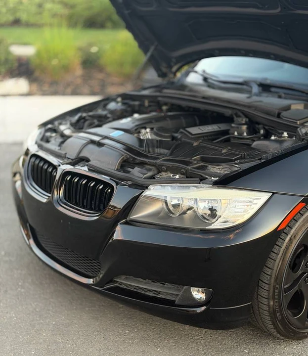 2009 BMW E90 3 Series Sedan - Image 7 of 22
