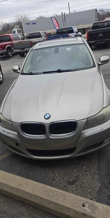 2009 BMW 3 Series - Image 2 of 4