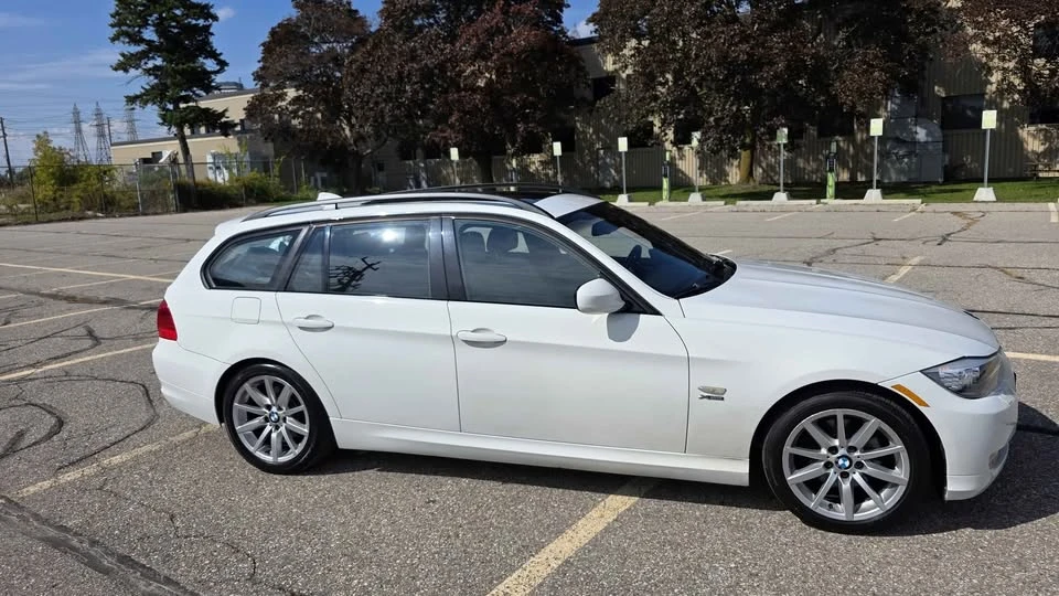 2009 BMW E90 3 Series Sedan - Image 8 of 17