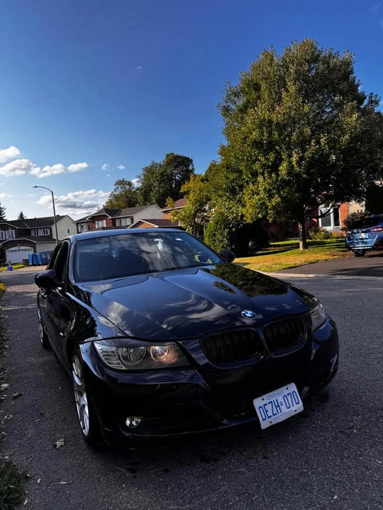 2009 BMW E90 3 Series Sedan - Image 3 of 5
