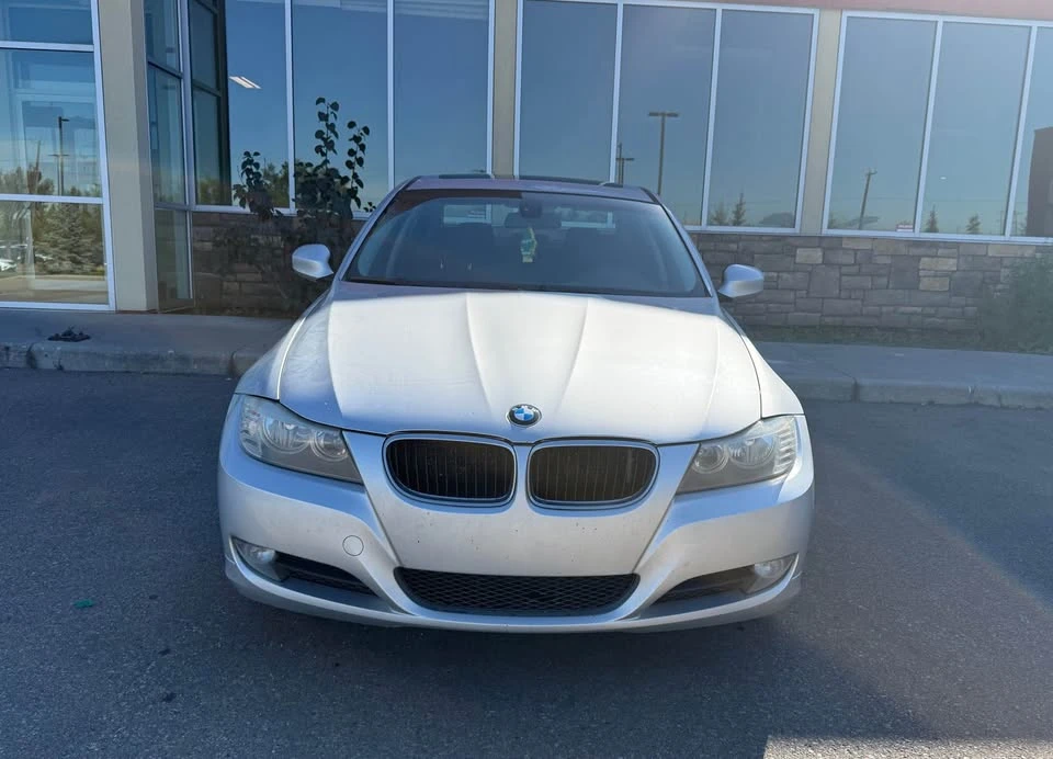 2009 BMW E90 3 Series Sedan - Image 2 of 7