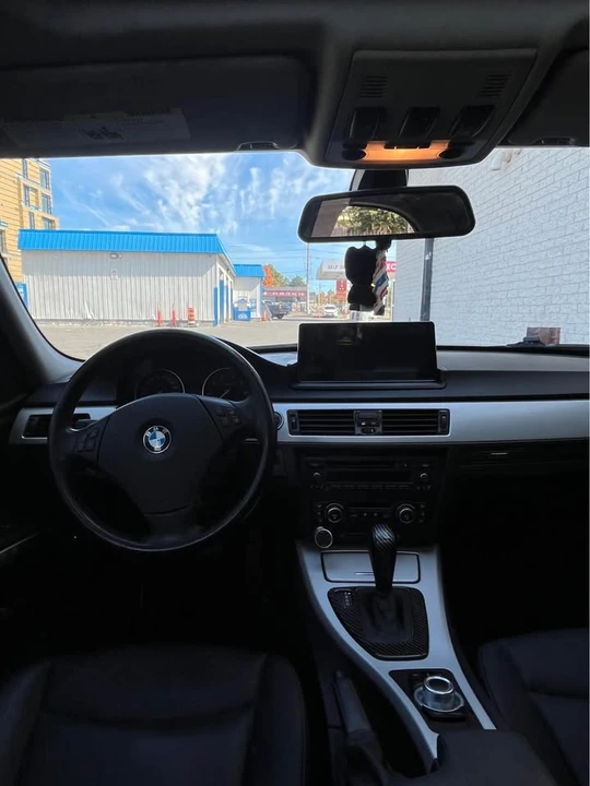 2009 BMW E90 3 Series Sedan - Image 4 of 9