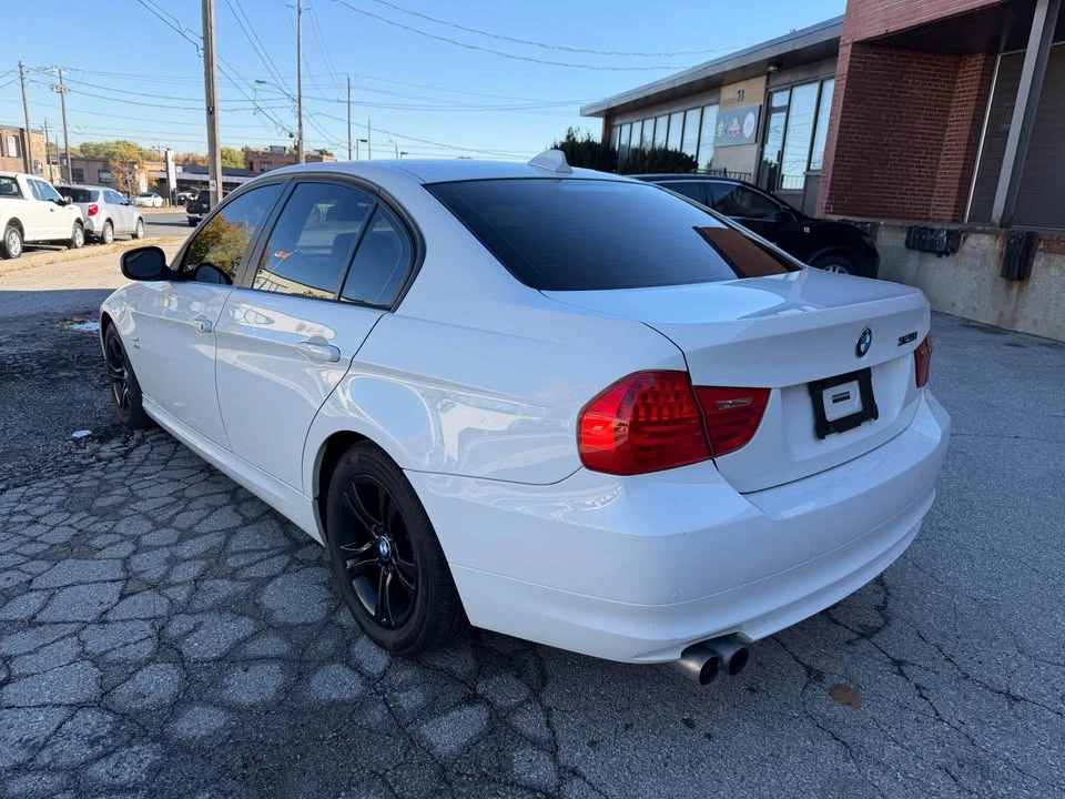 2009 BMW E90 3 Series Sedan - Image 7 of 13