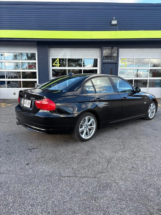 2009 BMW E90 3 Series Sedan - Image 5 of 11