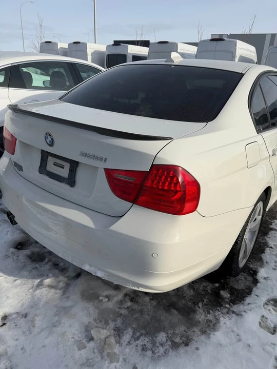 2009 BMW E90 3 Series Sedan - Image 10 of 11