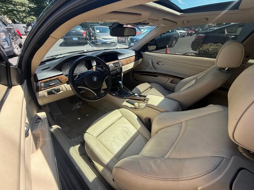 2009 BMW E90 3 Series Sedan - Image 11 of 20