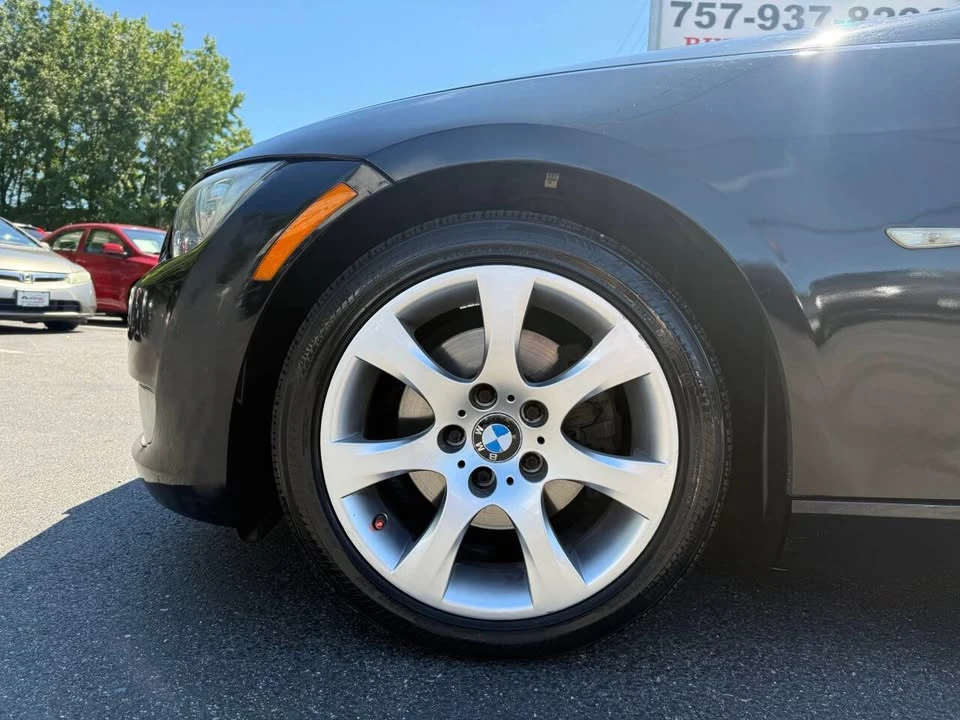 2009 BMW E90 3 Series Sedan - Image 9 of 20