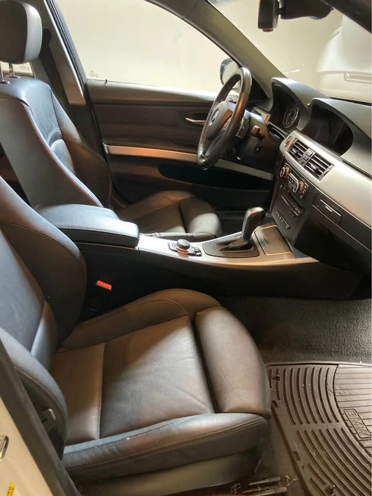 2009 BMW E90 3 Series Sedan - Image 6 of 9