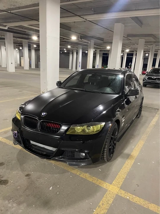 2009 BMW E90 3 Series Sedan - Image 2 of 14