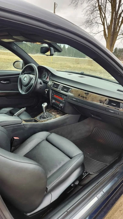 2009 BMW E90 3 Series Sedan - Image 10 of 20