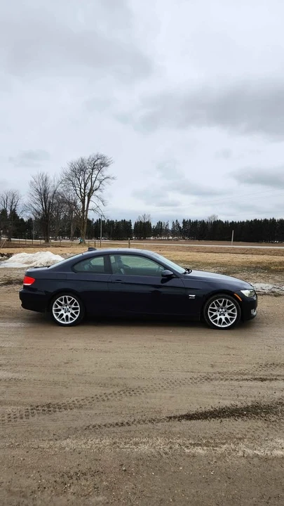 2009 BMW E90 3 Series Sedan - Image 4 of 20