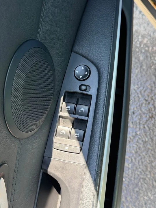 2009 BMW 3 Series - Image 16 of 20