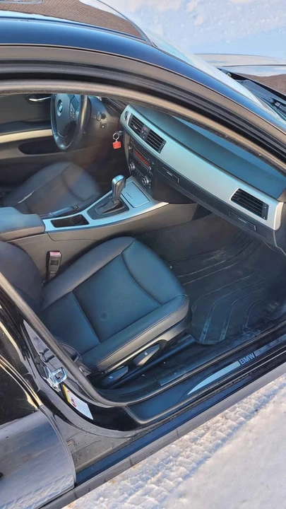 2009 BMW 3 Series - Image 9 of 11