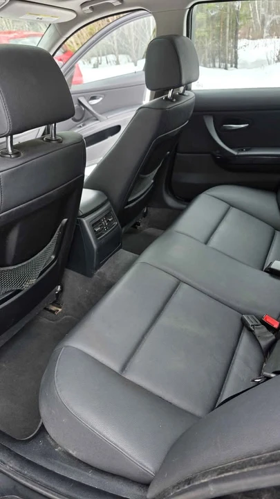 2009 BMW E90 3 Series Sedan - Image 10 of 12