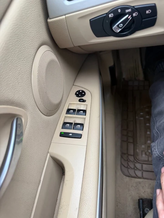 2009 BMW 3 Series - Image 16 of 19