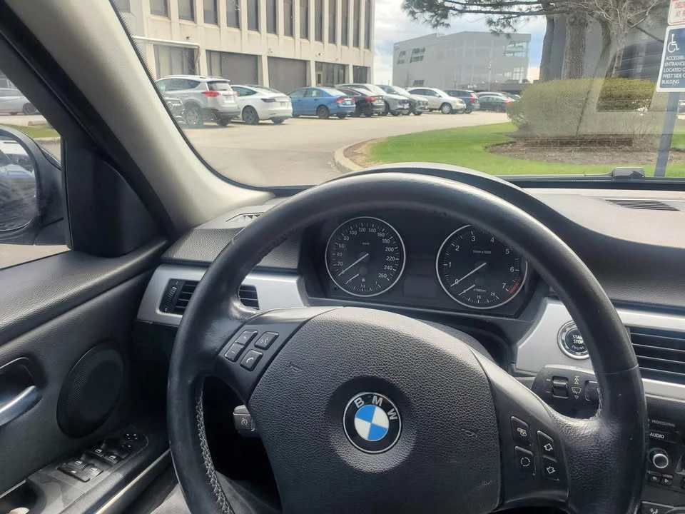 2009 BMW 3 Series - Image 6 of 7