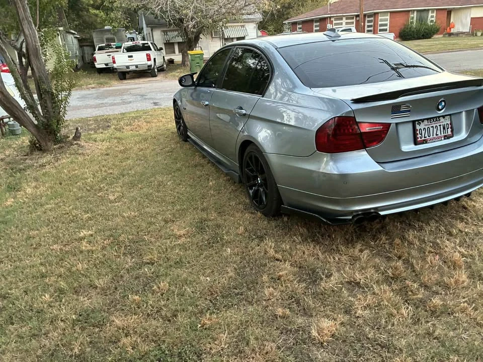 2009 BMW E90 3 Series Sedan - Image 11 of 13