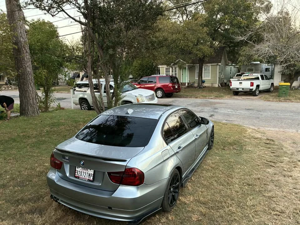 2009 BMW E90 3 Series Sedan - Image 10 of 13