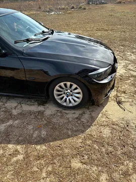 2009 BMW 3 Series 318i Sedan 4D