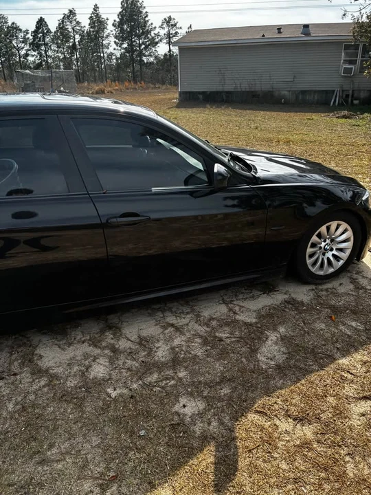 2009 BMW E90 3 Series Sedan - Image 3 of 8