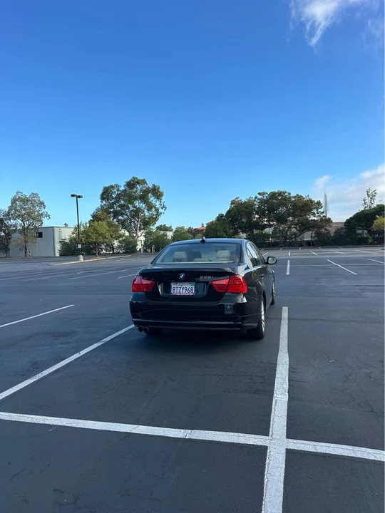 2009 BMW E90 3 Series Sedan - Image 4 of 11
