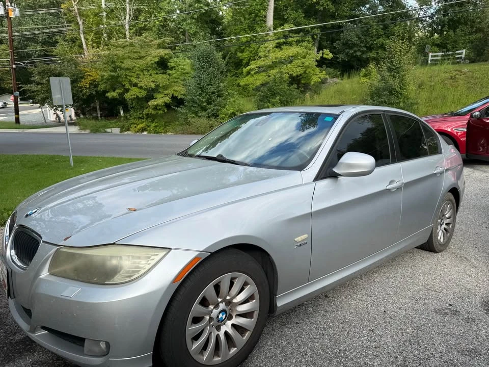 2009 BMW E90 3 Series Sedan - Image 3 of 7