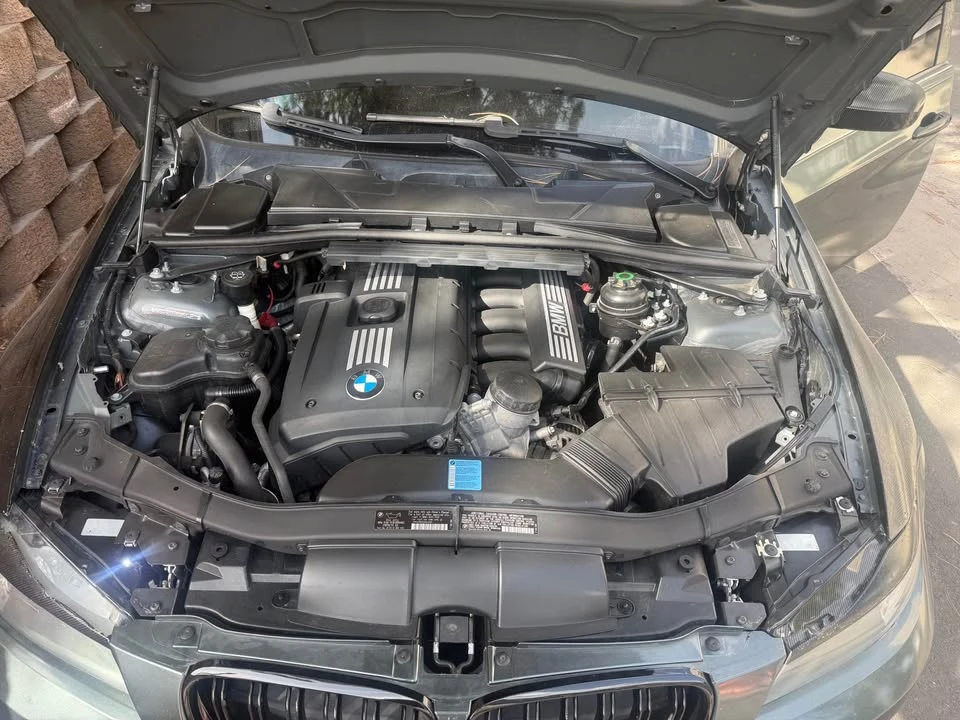 2009 BMW E90 3 Series Sedan - Image 7 of 10