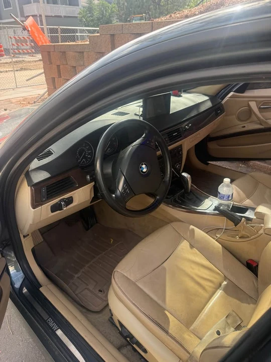 2009 BMW E90 3 Series Sedan - Image 9 of 10