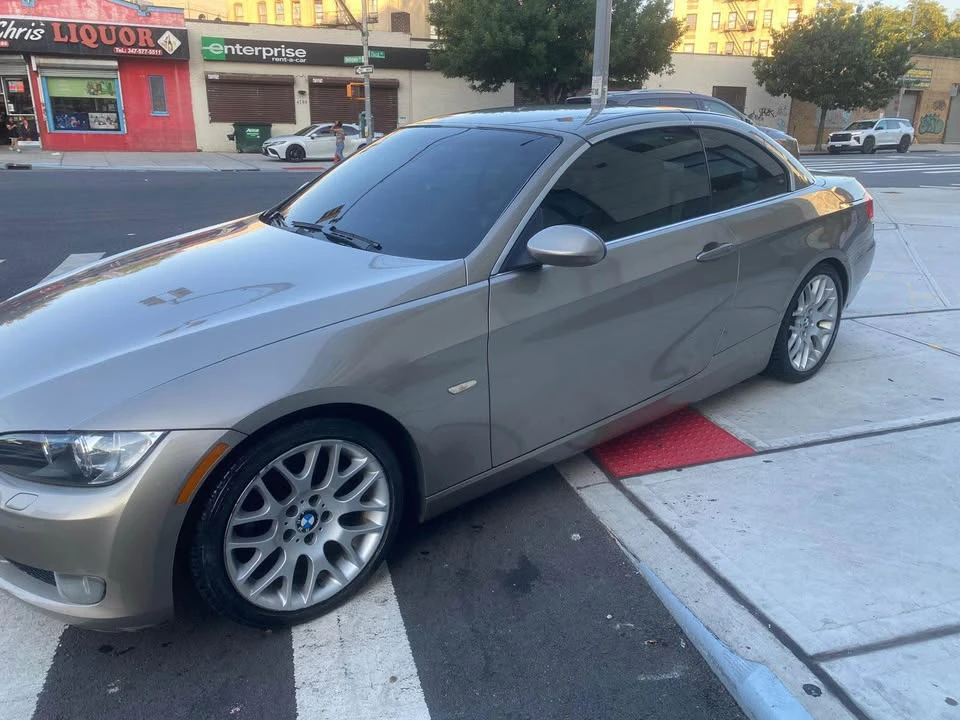 2009 BMW E93 3 Series Convertible - Image 2 of 10
