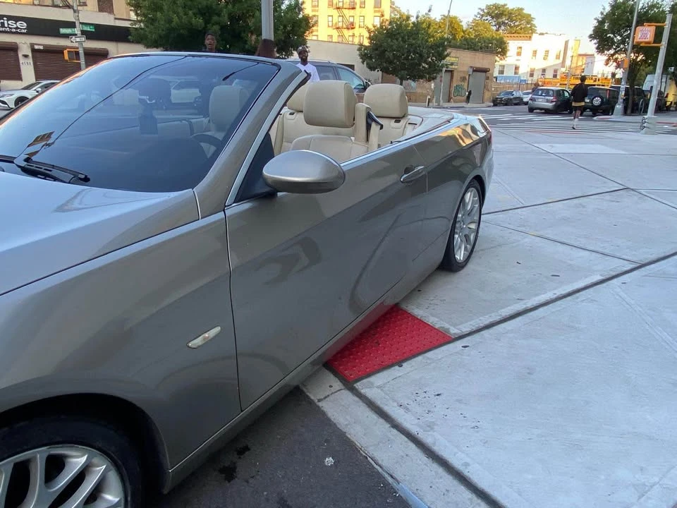 2009 BMW E93 3 Series Convertible - Image 9 of 10