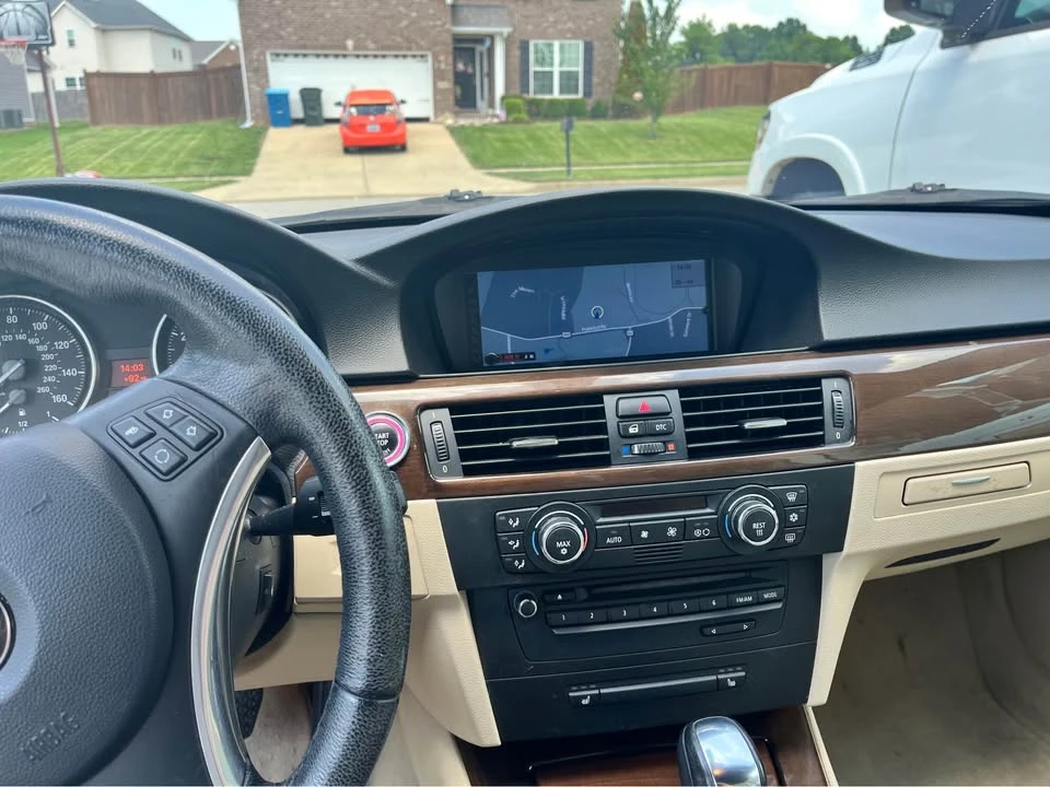 2009 BMW E93 3 Series Convertible - Image 13 of 18