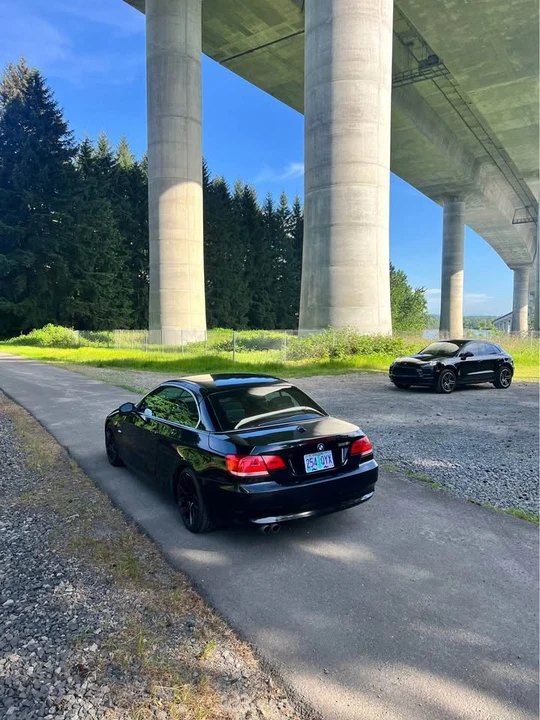 2009 BMW E93 3 Series Convertible - Image 2 of 8