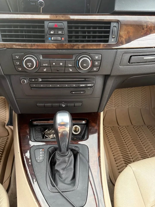 2009 BMW E93 3 Series Convertible - Image 4 of 6