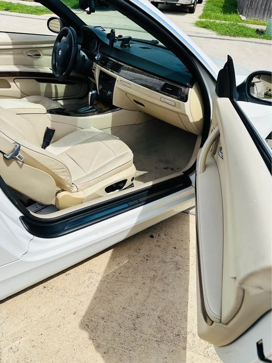 2009 BMW E93 3 Series Convertible - Image 14 of 20