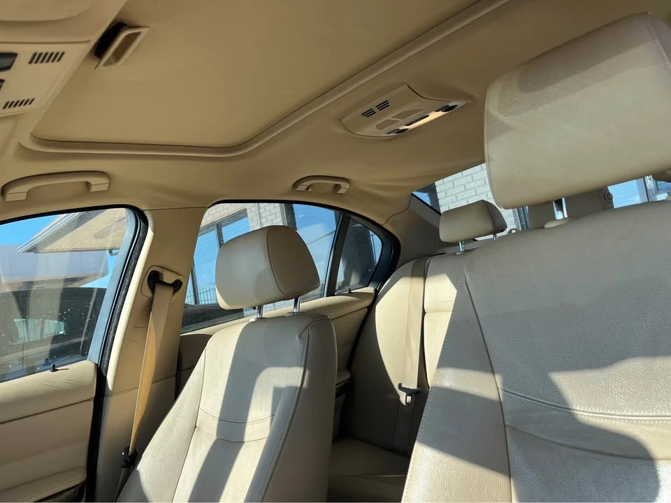 2009 BMW E90 3 Series Sedan - Image 9 of 10