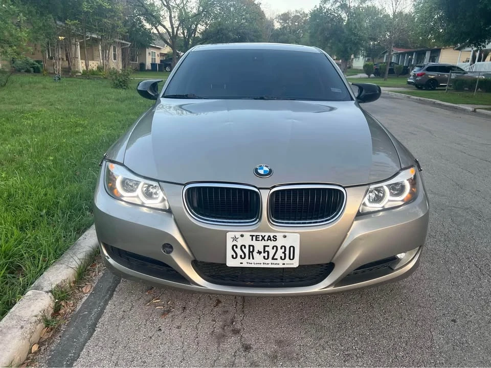 2009 BMW E90 3 Series Sedan - Image 3 of 10