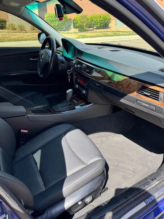 2009 BMW E90 3 Series Sedan - Image 16 of 20
