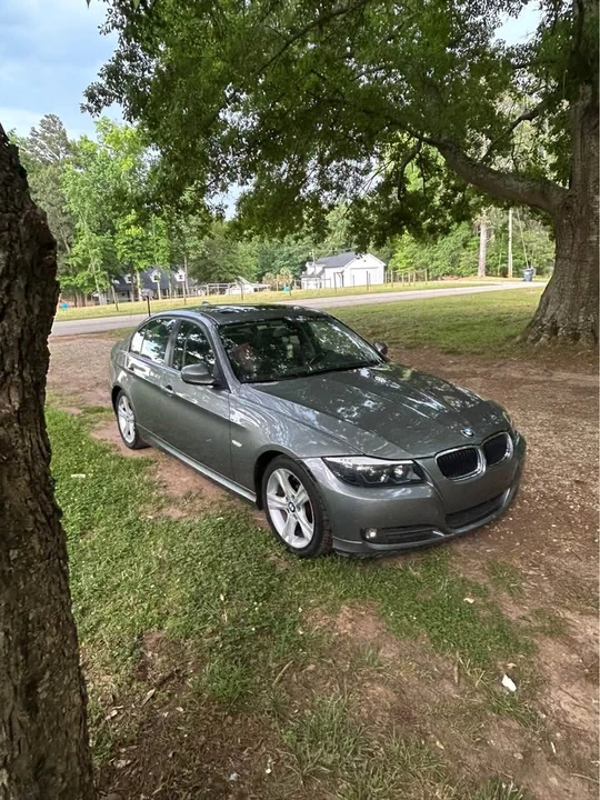 2009 BMW E90 3 Series Sedan - Image 4 of 9