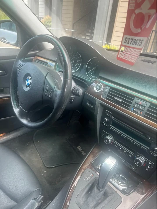 2009 BMW E90 3 Series Sedan - Image 9 of 11