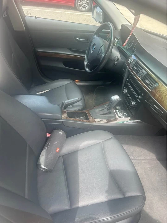 2009 BMW E90 3 Series Sedan - Image 10 of 11