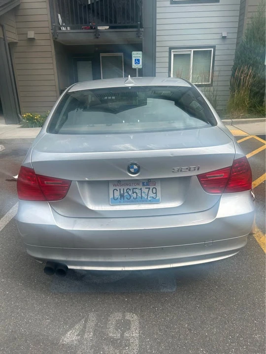 2009 BMW E90 3 Series Sedan - Image 7 of 11