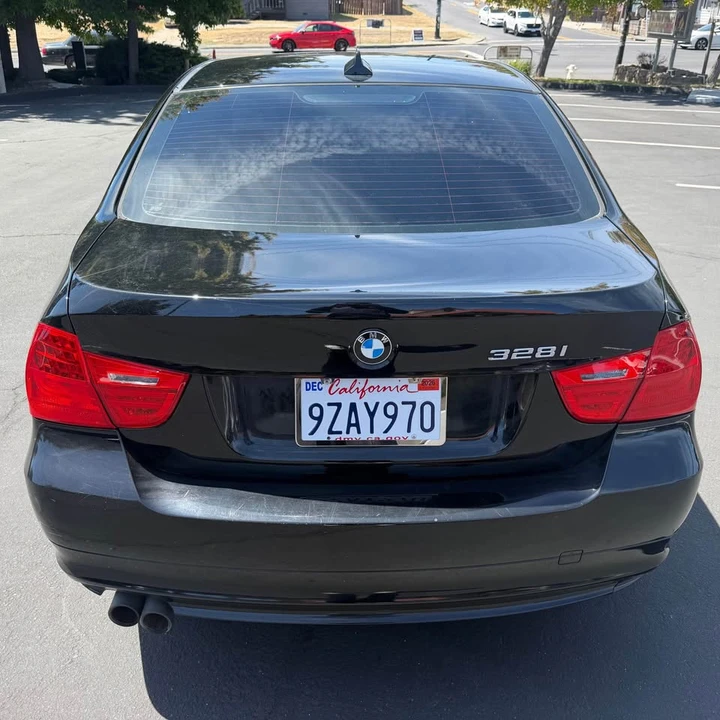 2009 BMW E90 3 Series Sedan - Image 6 of 13
