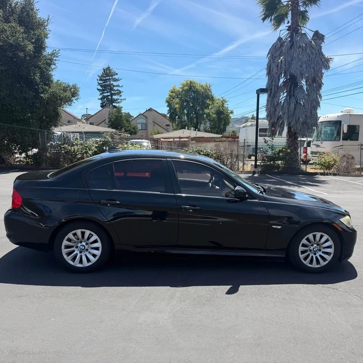 2009 BMW E90 3 Series Sedan - Image 3 of 13