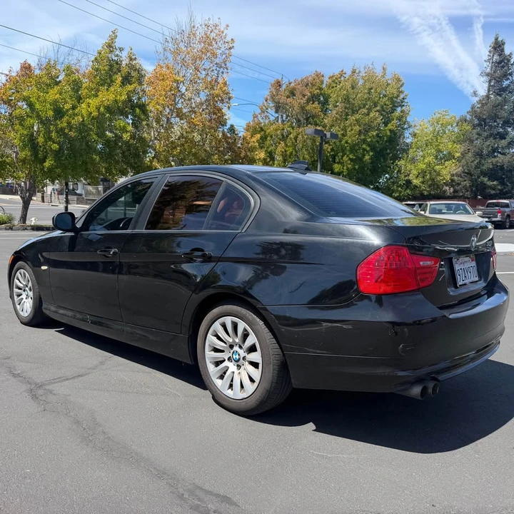 2009 BMW E90 3 Series Sedan - Image 7 of 13